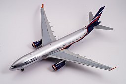 GeminiJets: Airbus A330-200    1:200