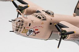 Consolidated B-24D Liberator  Air Force 1   1:72