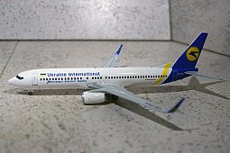    Boeing B-737-800   . JC Wings XX2754.