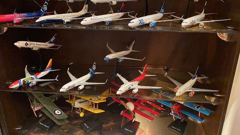1/200 Boeing 737